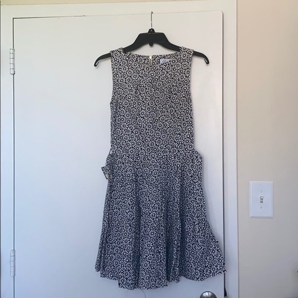 Closet Dresses & Skirts - Belted dress with flowers